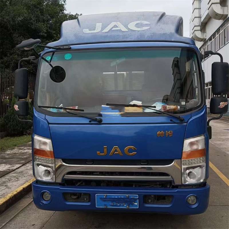 内蒙古乌兰察布察哈尔右翼中旗到吴忠物流公司一站式服务，为您的货物保驾护航