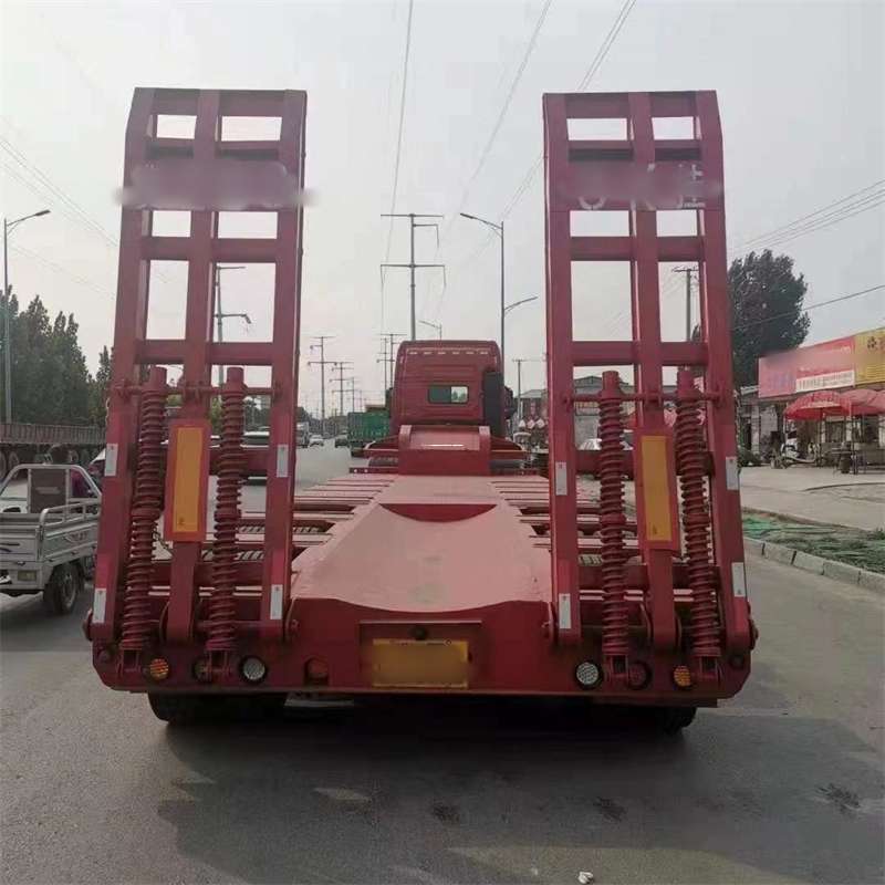 内蒙古乌兰察布察哈尔右翼中旗至齐齐哈尔货运专线一站式物流服务，让您的货物畅行无忧